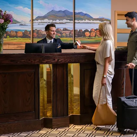 Castlerosse Park 펜션 *